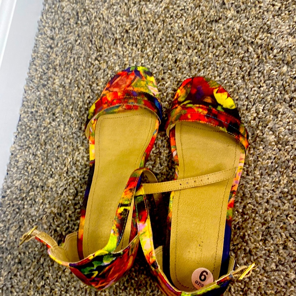 Kenneth Cole Reaction wedge shoes